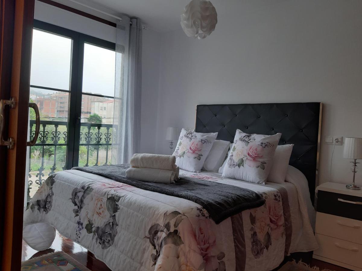 Apartamento Muy Coqueto Bueu Bagian luar foto